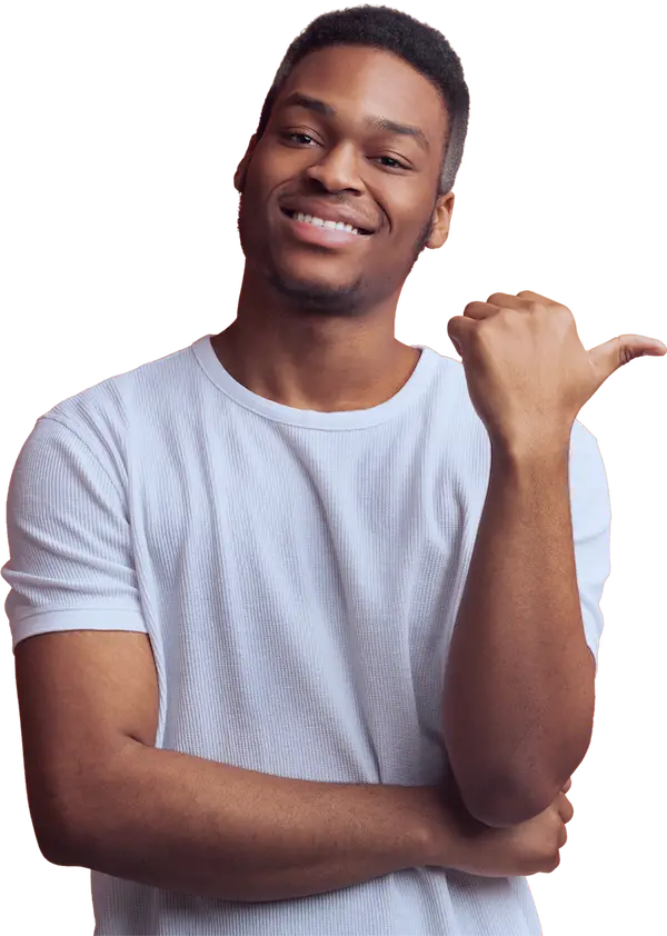 Homem feliz apontando para a direita